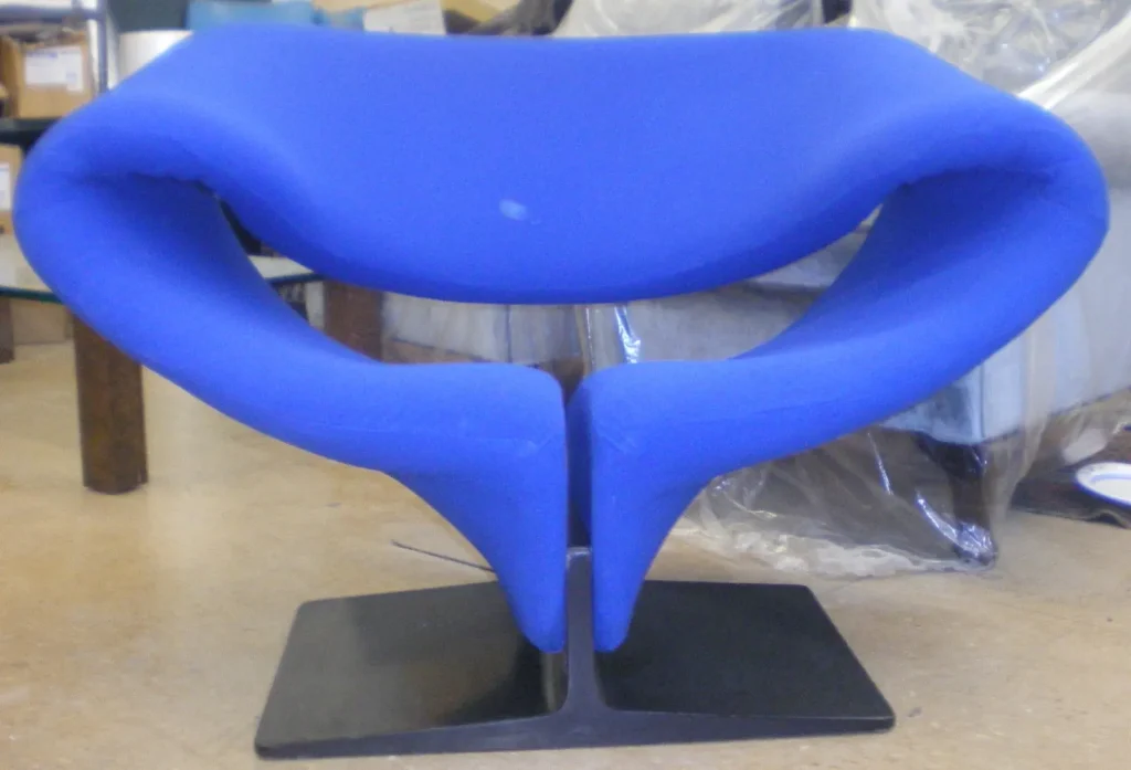 Pierre Paulin Ribbon Chair — Reupholstery — After