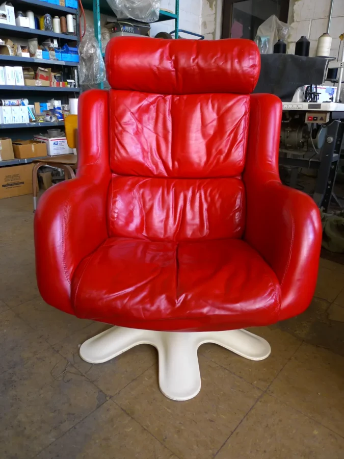 Karuselli Fiberglass Chair — Repair & Refurbishing